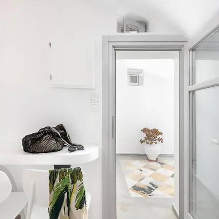 베란다 뷰 아파트 *